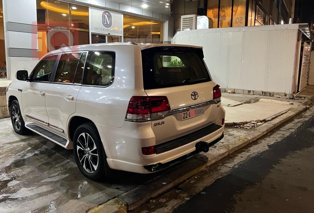 تويوتا لاندكروزر